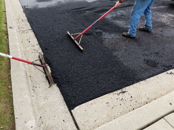 Asphalt Driveway Service in Cranston